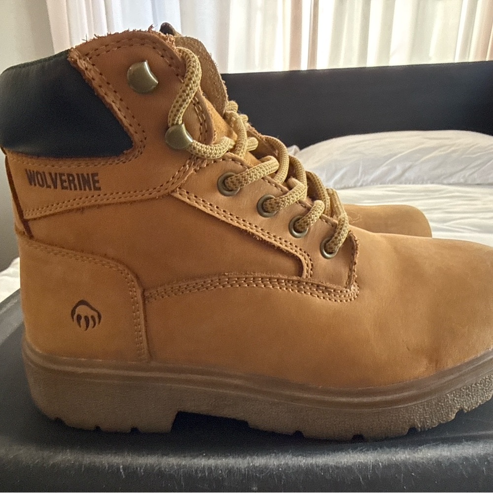 Wolverine Men’s Wheat Nubuck Work Boots 6” | Light Wear | Size 7 - Picture 2 of 7